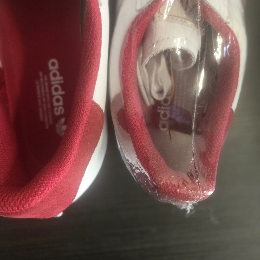 Adidas Superstar Men’s Size 11 ID1371 White Red Embroidered 3 Stripes NEW - Picture 6 of 9